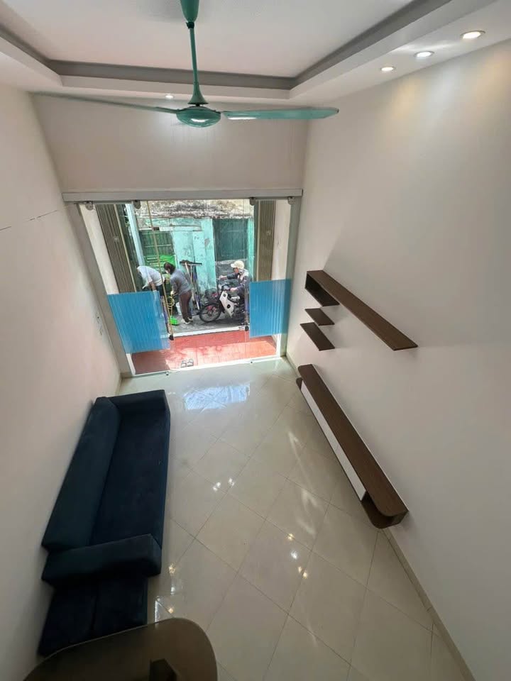  Nhà 2,5T – 12/101 Trần Nhật Duật