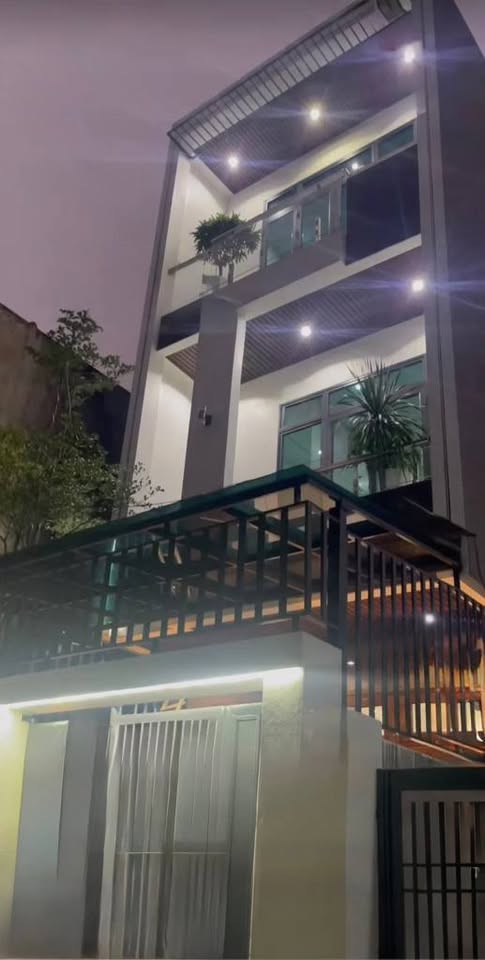 Chính chủ gửi bán  Nhà 3 tầng  ngõ Phù Nghĩa - Nam Định