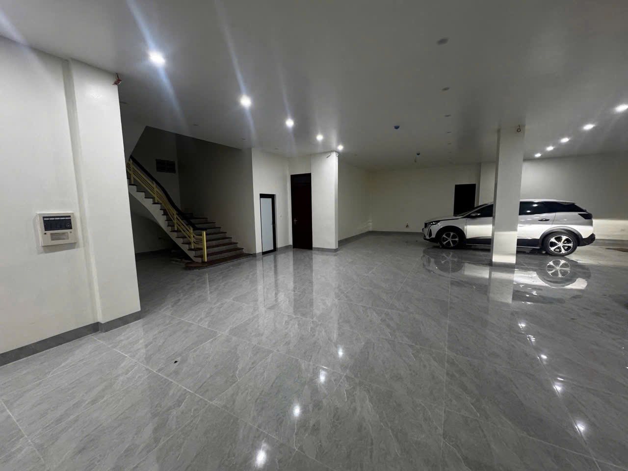 CHO THUÊ NHÀ MẶT ĐƯỜNG KHU ĐÔ THỊ HÒA VƯỢNG