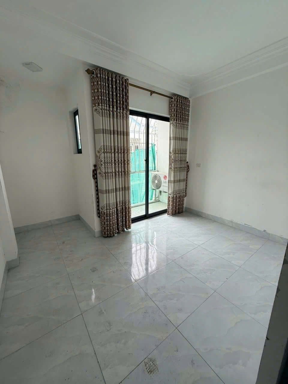CHO THUÊ NHÀ 3 TẦNG NGÕ ĐƯỜNG BÁI