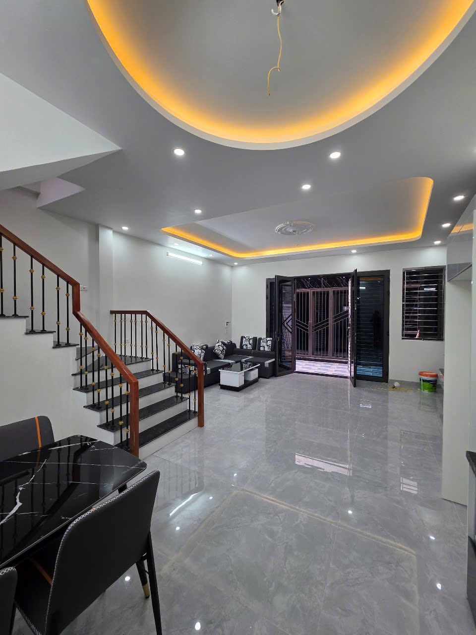 CHO THUÊ NHÀ 3 TẦNG ĐƯỜNG PHẠM NGŨ LÃO