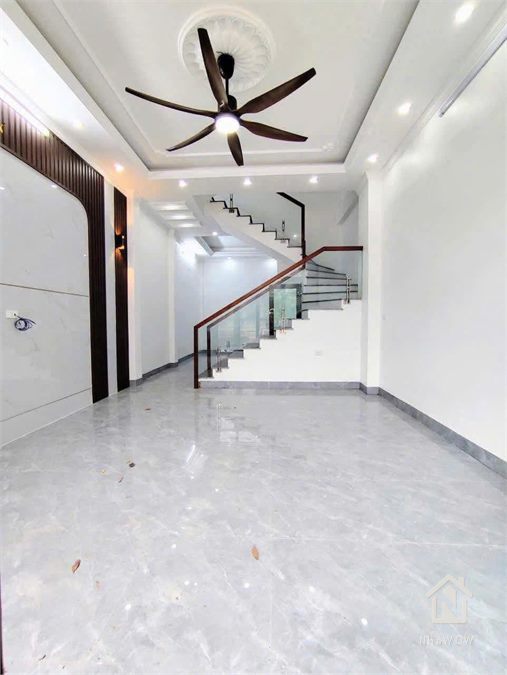 CHO THUÊ NHÀ 3 TẦNG NGÕ NGUYỄN TUÂN – GẦN BỆNH VIỆN 700 GIƯỜNG